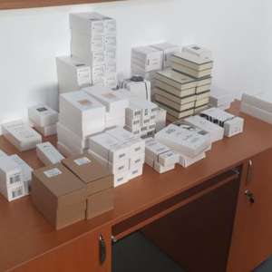 Bunuri în valoare de aproximativ 200.000 de lei, susceptibile a fi contrafăcute, confiscate de polițiștii de frontieră din P.T.F. Giurgiu