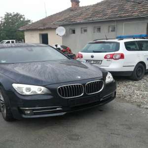 Autoturism căutat de autorităţile din Germania, descoperit la P.T.F. Petea