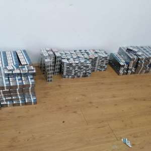 Trei cetățeni ucraineni cercetați pentru contrabandă și peste  12.000 pachete cu țigări confiscate