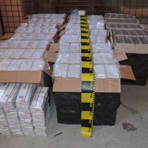 Trei cetățeni ucraineni cercetați pentru contrabandă și peste  12.000 pachete cu țigări confiscate