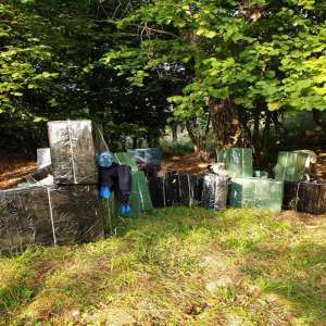 Peste 18.000 pachete cu țigări confiscate la frontiera cu Ucraina