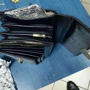 Paşapoarte false, descoperite de poliţiştii de frontieră