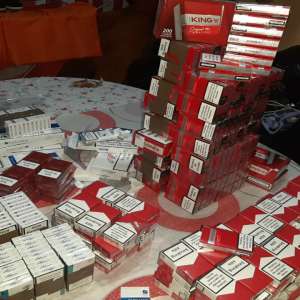 Percheziţie domiciliară la Brăila: depistate ţigarete de contrabandă în valoare de aproximativ 6.000 de lei