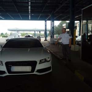 Autoturism radiat din circulaţie, descoperit de polițiștii de frontieră din P.T.F. Albiţa