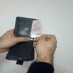 Depistat la volan, cu permis de conducere necorespunzător