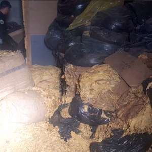 Percheziţii la contrabandiştii de tutun