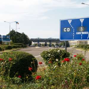 Vehicul radiat din circulaţie, descoperit în trafic de polițiștii de frontieră din P.T.F. Albiţa