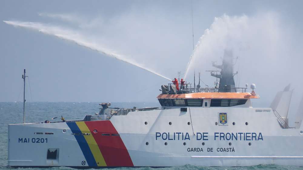 Interviu Cu Cms Sef CÄtÄlin Paraschiv Comandantul Navei Amiral A Pfr Stefan Cel Mare Politia De Frontiera