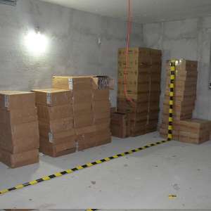 Autoturisme și țigări în valoare de aproximativ 400.000 lei, confiscate la frontiera de nord