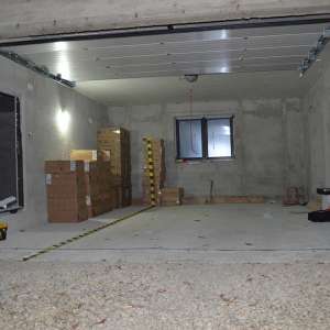 Autoturisme și țigări în valoare de aproximativ 400.000 lei, confiscate la frontiera de nord