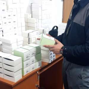 Peste 1.200 articole textile şi parfumuri susceptibile a fi contrafăcute, descoperite la P.T.F. Giurgiu