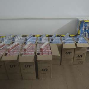 Urmăriri în trafic, focuri de armă, peste 26.600 pachete cu țigări de contrabandă confiscate