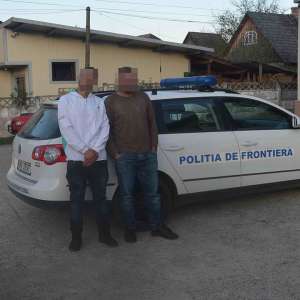 Doi  cetățeni din Algeria şi Tunisia, opriți la frontiera de nord a țării