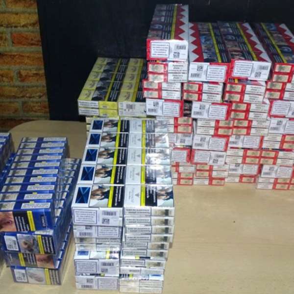 Ţigări ascunse printre bagaje, descoperite la P.T.F. Giurgiu