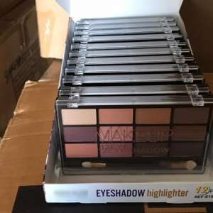 Peste 260.000 de produse cosmetice nedeclarate şi contrafăcute, confiscate în Portul Constanţa Sud Agigea