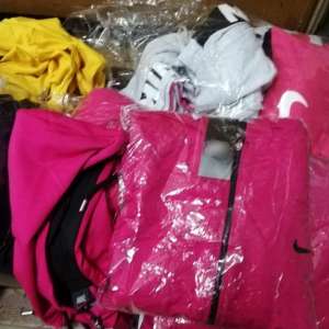 Bunuri susceptibile a fi contrafăcute în valoare de aproximativ 5.800 de lei, descoperite de poliţiştii de frontieră din P.T.F. Vama Veche