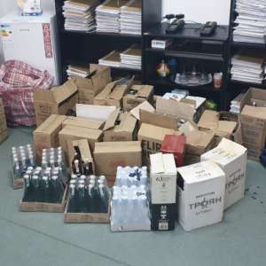 Peste 200 de litri de alcool, descoperiţi la P.T.F. Giurgiu