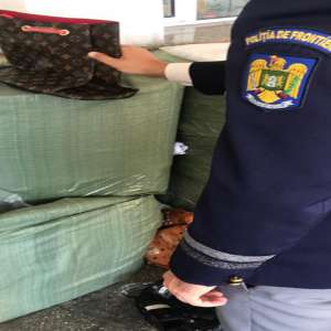 Bunuri în valoare de 4.000.000 euro, susceptibile a fi contrafăcute, confiscate la P.T.F. Giurgiu