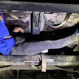 Nouă cetăţeni asiatici, descoperiți la frontiera cu Ungaria