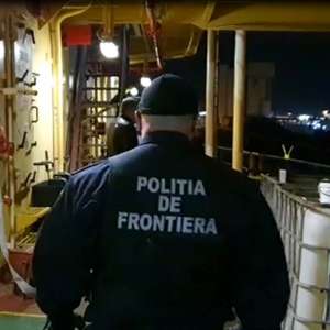 Șase pasageri clandestini, fără documente de călătorie, la bordul unei nave