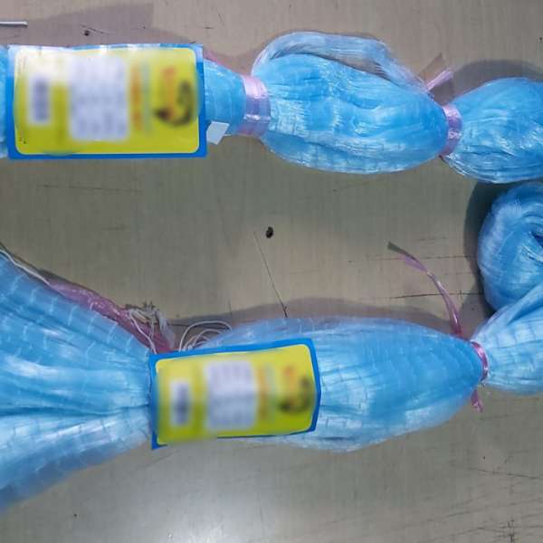 Plase tip monofilament de 200 de metri ascunse în mașina unui cetățean român, descoperite la P.T.F. Ostrov