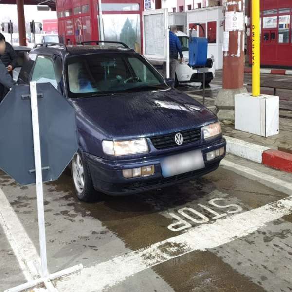 Asigurare falsă, descoperită de polițiștii de frontieră în P.T.F. Sculeni