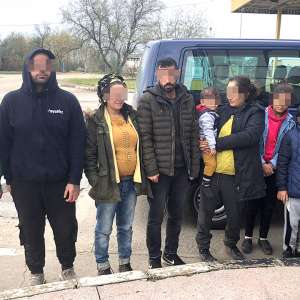 Doisprezece cetăţeni afgani călăuziţi de un cetăţean român, depistaţi de poliţiştii de frontieră timişeni