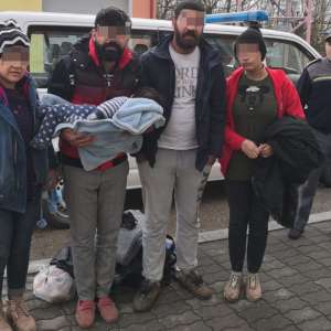 Cinci cetățeni din Irak, opriţi la frontiera cu Serbia