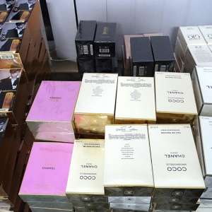 Bunuri în valoare de peste 323.000 de lei, susceptibile a fi contrafăcute,  confiscate de polițiștii de frontieră din P.T.F. Calafat și P.T.F. Giurgiu