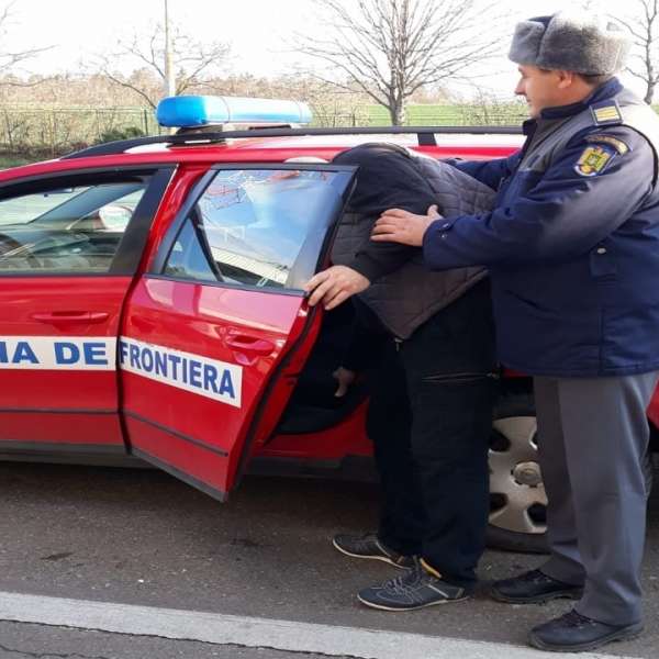 Bărbat dat în urmărire internaţională de autorităţile germane, depistat la controlul de frontieră