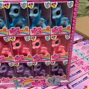 Jucării susceptibile a fi contrafăcute, confiscate în Portul Constanţa Sud Agigea