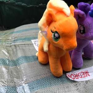 Jucării susceptibile a fi contrafăcute, confiscate în Portul Constanţa Sud Agigea