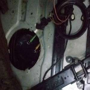 Autoturism burduşit cu țigări de contrabandă depistat la P.T.F. Stânca