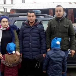 Cinci cetăţeni Liban, depistaţi în apropierea frontierei cu Ungaria