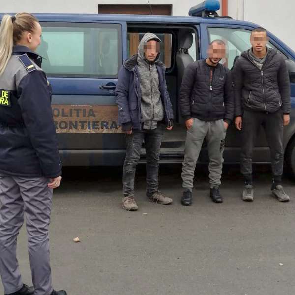 Trei cetăţeni din Egipt şi unul din Siria, opriţi la frontiera de sud-vest