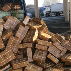 Peste 5.500 articole de încălțăminte susceptibile a fi contrafăcute, descoperite la P.T.F. Giurgiu