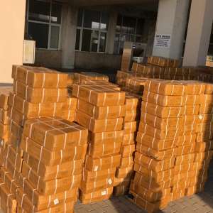 Peste 5.500 articole de încălțăminte susceptibile a fi contrafăcute, descoperite la P.T.F. Giurgiu