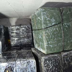 Peste 35.000 de pachete cu ţigări confiscate în urma unei percheziții  în Sighetu Marmației