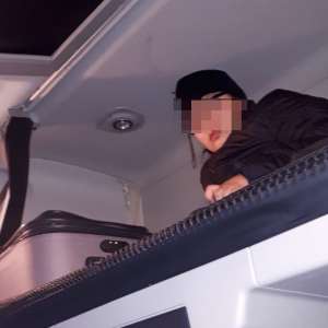 O tânără din Vietnam descoperită ascunsă într-un automarfar  la Punctul de Trecere a Frontierei Nădlac II