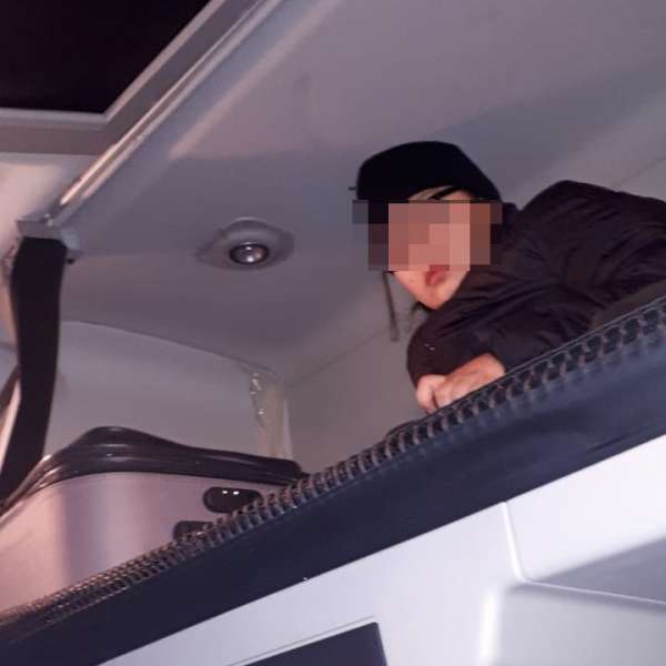 O tânără din Vietnam descoperită ascunsă într-un automarfar la Punctul de Trecere a Frontierei Nădlac II