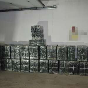 Peste 21.000 pachete cu țigări de contrabandă, confiscate la frontiera de nord