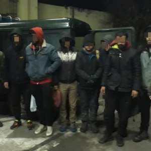 Doisprezece cetăţeni străini, depistaţi la Vărșand și Nădlac II când încercau să treacă ilegal frontiera