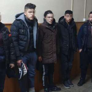 Douăzeci de cetăţeni străini, depistaţi la Vărșand, Borș și Nădlac II când încercau să treacă ilegal frontiera