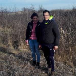 Doi tineri din Tunisia, soţ şi soţie, opriţi din drumul ilegal spre Ungaria