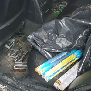 Materiale pirotehnice, fără documente legale, descoperite la P.T.F. Giurgiu