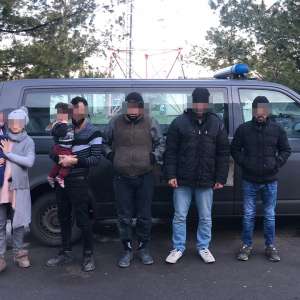 Şase sirieni, depistaţi în timp ce încercau să treacă fraudulos frontiera în Ungaria
