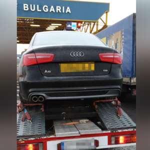 Patru autoturisme căutate de autoritățile din Marea Britanie și Franța, descoperite în ultimele zile la frontieră