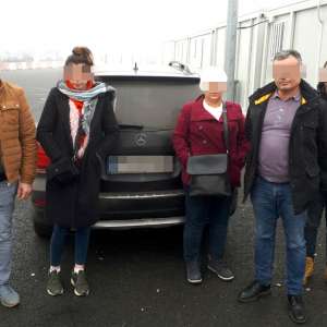 Patru cetăţeni turci cu documente bulgăreşti false, depistaţi la PTF Nădlac II