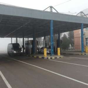 Tânăr cu permis fals de conducere descoperit la volan în Albiţa