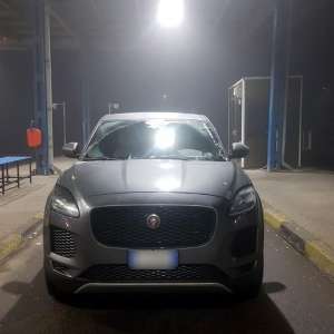 Autoturism în valoare de 200.000 lei, căutat de autorităţile din Italia, descoperit la controlul de frontieră